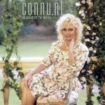 23-04-1991 Bonnie St. Clair at studio in Amsterdam. Photo: Govert de Roos/Connu

[keywords]Half Length, Eyecontact[/keywords]